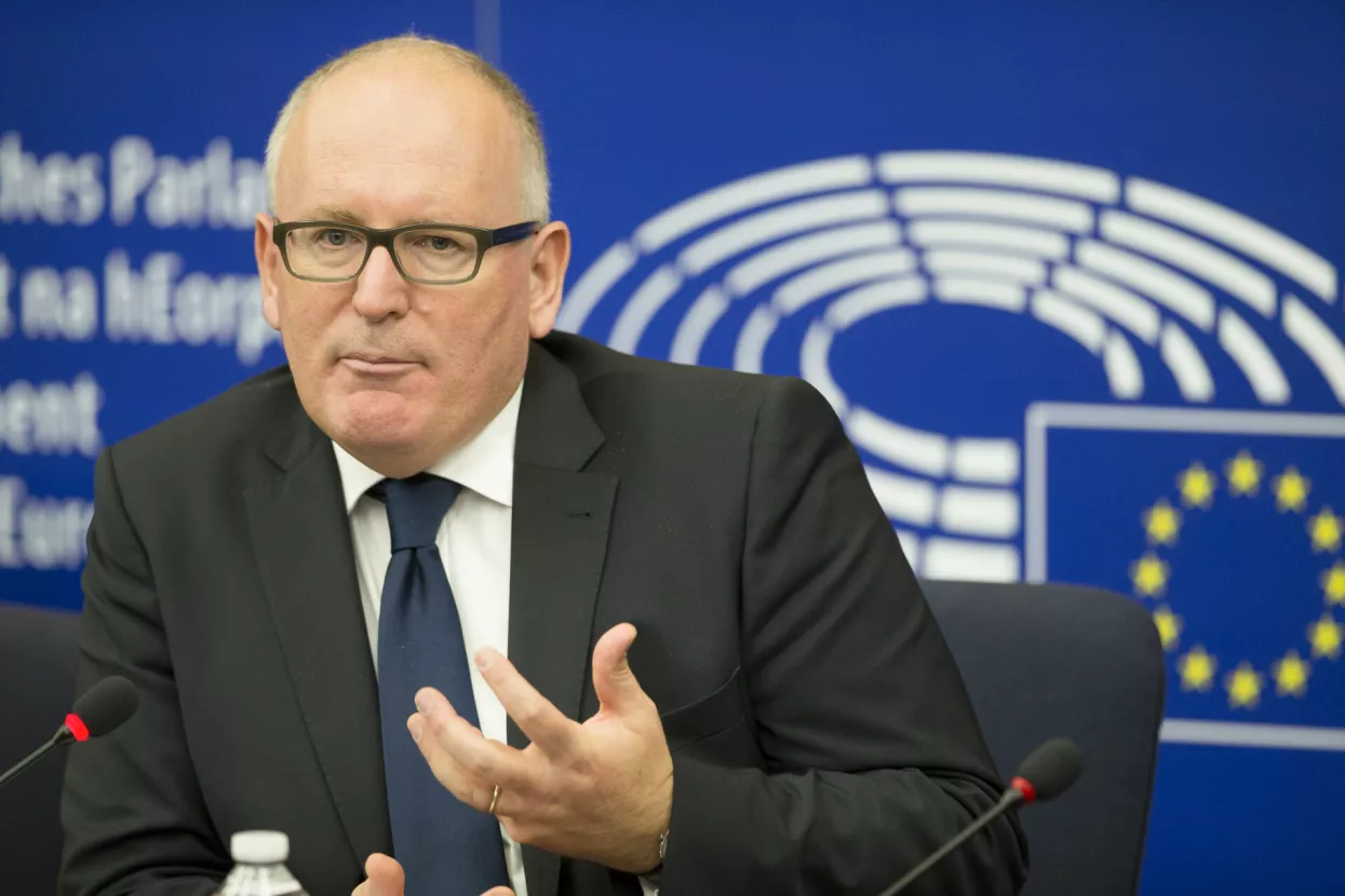 Frans Timmermans želi uvesti porez na ugljik