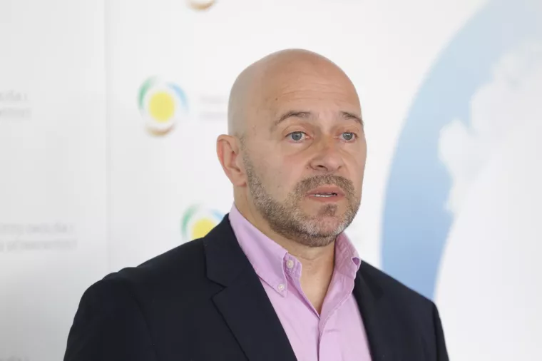 Smijenjen direktor Fonda za zaštitu okoliša Dubravko Ponoš