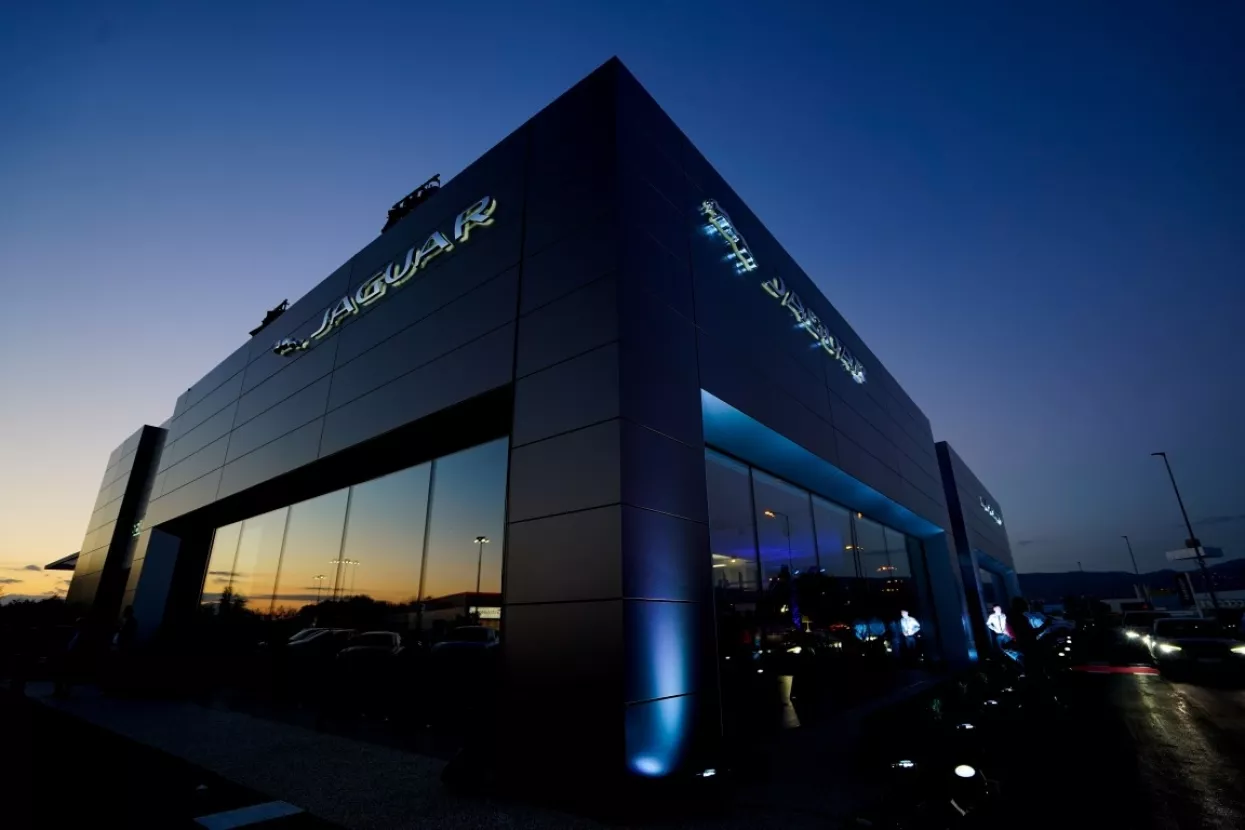 U Zagrebu otvoren prvi prodajno-servisni centar Jaguar Land Rovera tvrtke Auto Benussi