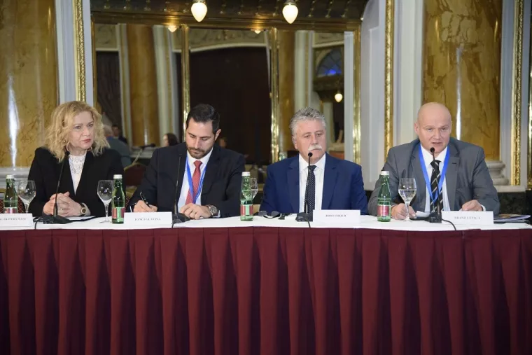 Zagrebački ugostitelji: Ovo je naših sedam zahtjeva prema Milanu Bandiću i prijedlog za predsjedanje EU-om