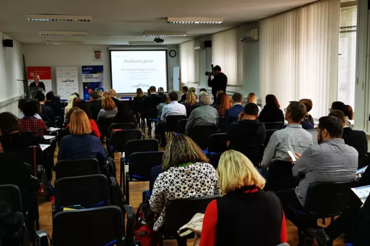 Hrvatska građanima EU omogućuje kori&scaron;tenje osamnaest javnih usluga putem interneta