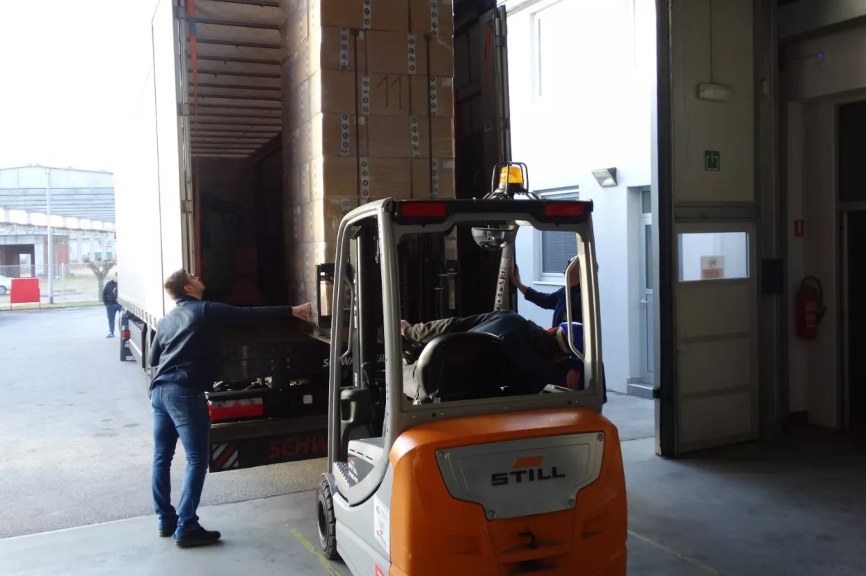 &Scaron;estan-Busch: Potkraj pro&scaron;le godine u Litvu isporučena jubilarna, deseta po&scaron;iljka kaciga