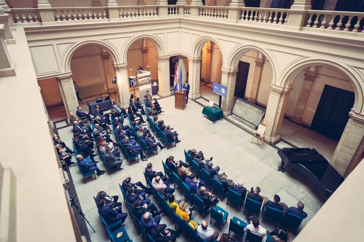 Svjetski dan radija -&nbsp;Udruga Hrvatski radijski forum postala članica Udruženja europskih radija