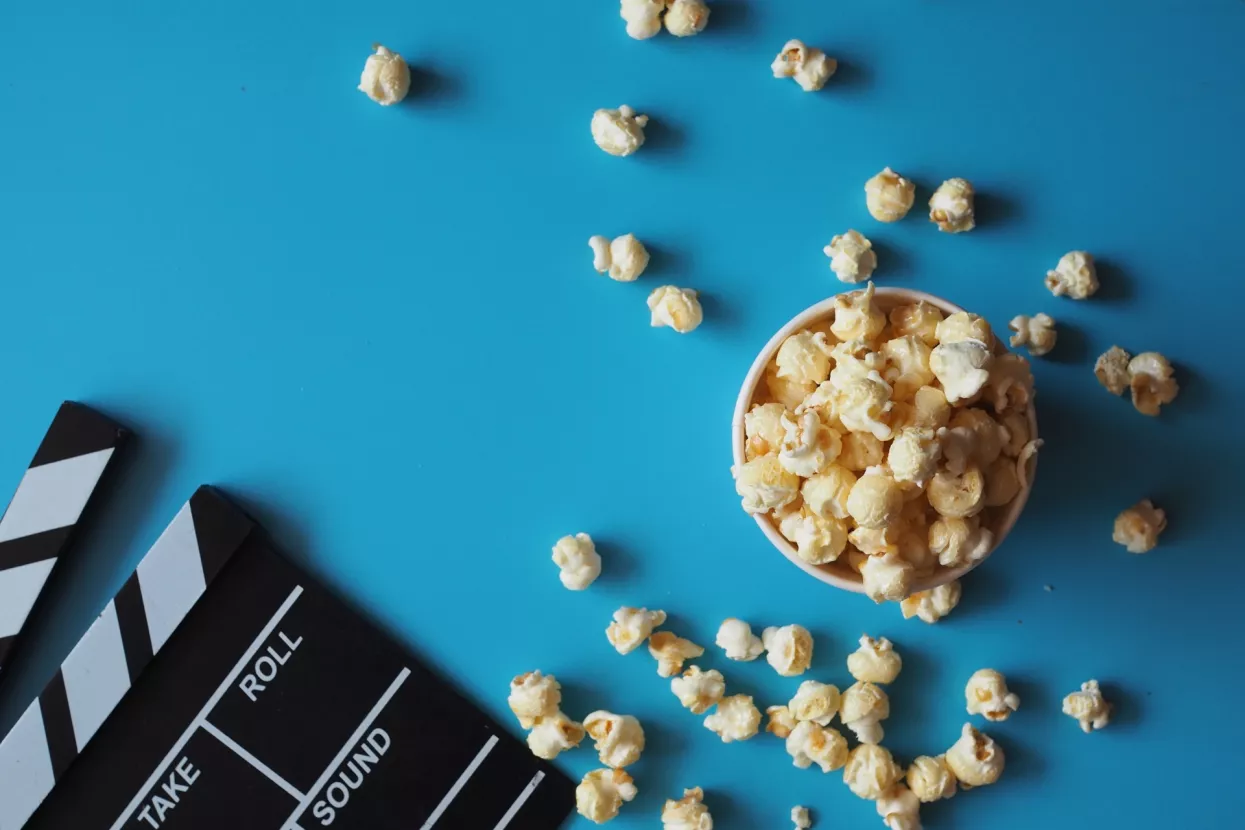 Uskoro THE END -&nbsp;Čak 1200 filmova i 3000 serija tjedno na Iskon.TV-u!
&nbsp;