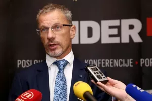 Vujčić:&nbsp;Imamo dovoljno za stabilizaciju, čak i u produženoj krizi i nedostatku deviznih priljeva u turističkoj sezoni