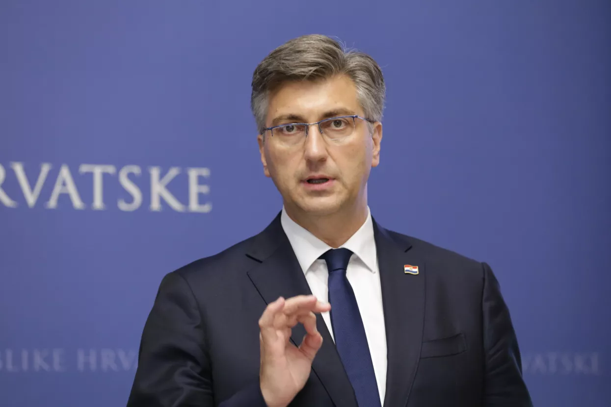 Vlada: U državnoj upravi samo nužni poslovi, manje kamate za ESIF mikro i male zajmove