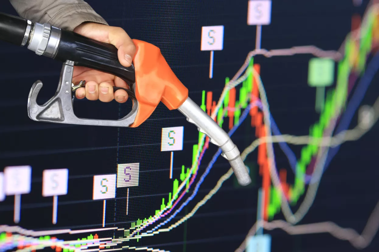 Cijene goriva opet snažno pale, barel najjeftiniji od 2003. godine, a znate li koliko je tada koštalo gorivo u Hrvatskoj?&nbsp;