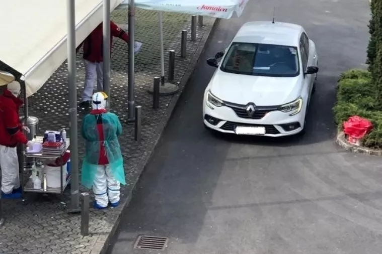 NZZJZ Dr. Andrija &Scaron;tampar prvi u Hrvatskoj uveo 'drive in' testiranje na koronavirus