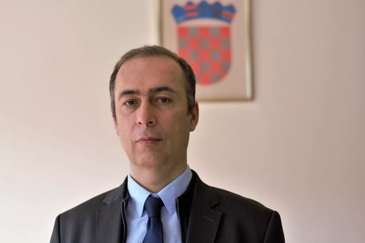 Nenad Končar u Karlovcu stvara mikroklaster, masovno izrađuju zaštitne vizire protiv koronavirusa