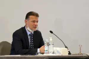 Danas u Hrvatskoj: Sabor o izmjenama Zakona o lokalnim izvorima, predstavljanje e-Propusnice i &#39;drive in&#39; testiranja...