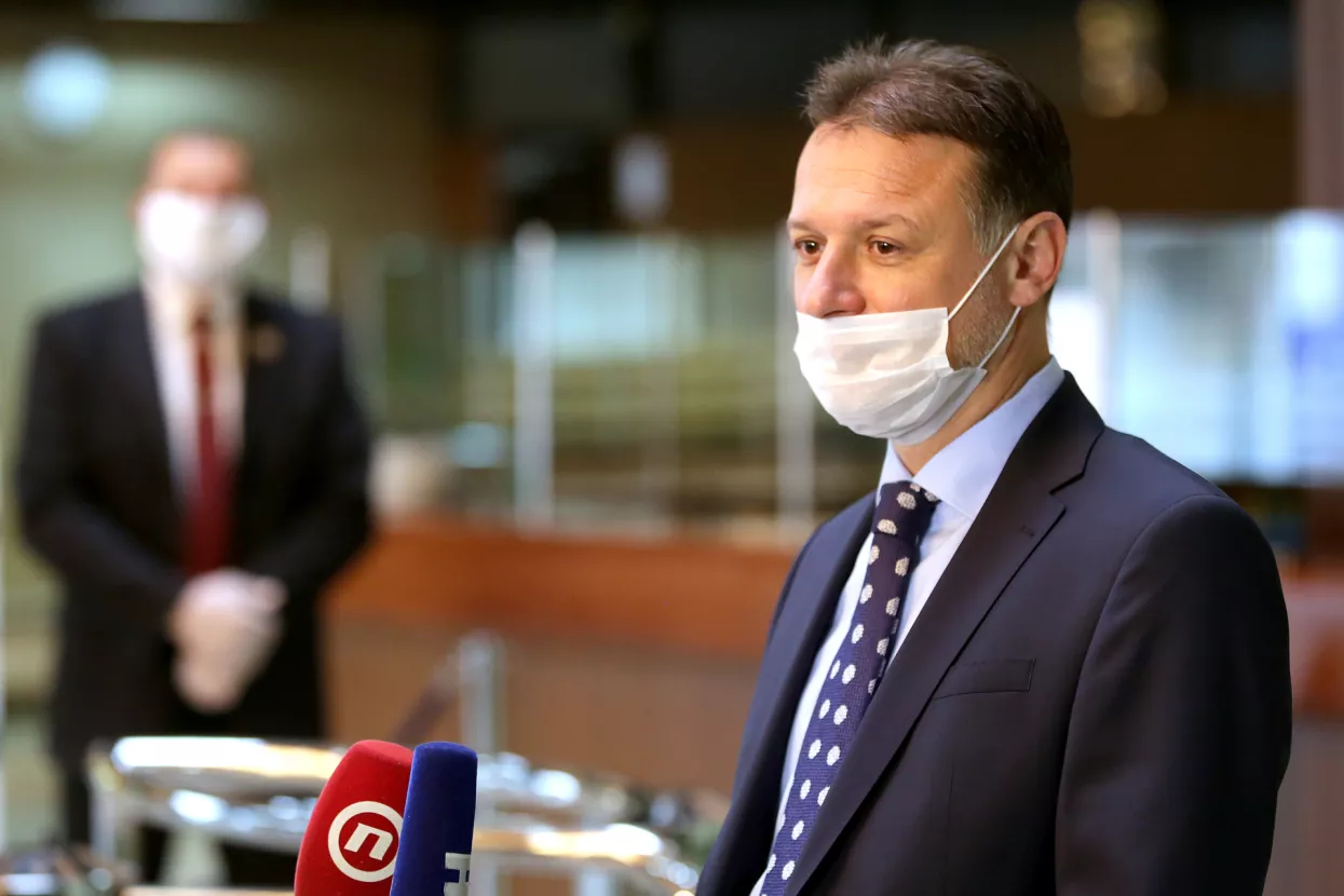 Danas u Hrvatskoj: Sabor o roku trajanja osobnih dokumenata...