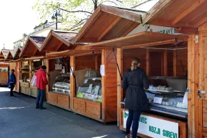 [FOTO] U tijeku su pripreme za otvaranje tržnica