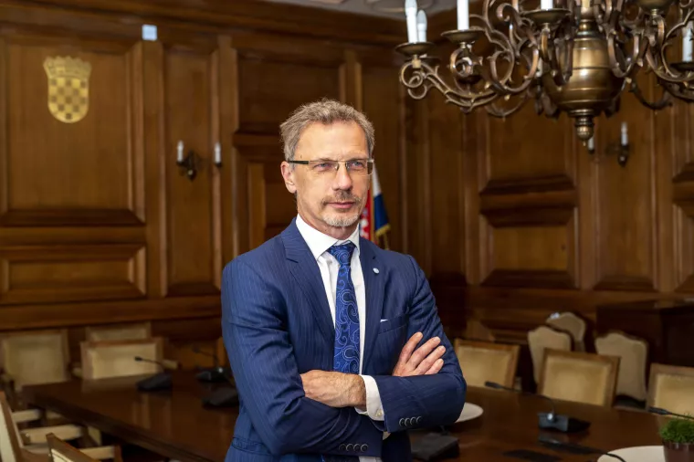 &Scaron;pekulanti se primirili, kuna za sada stabilna