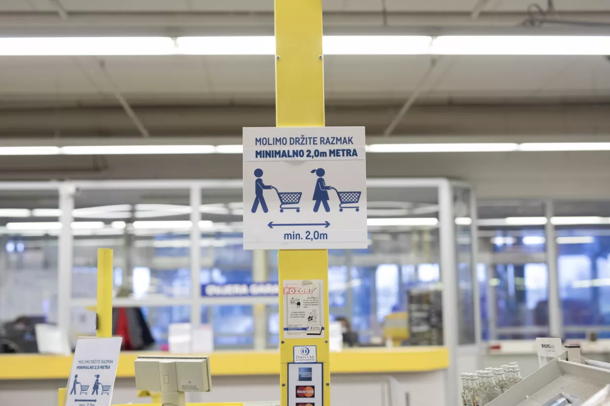 Objavljene su EPIDEMIOLOŠKE preporuke za PRVU FAZU! Evo kako će funkcionirati trgovine, javni prijevoz...