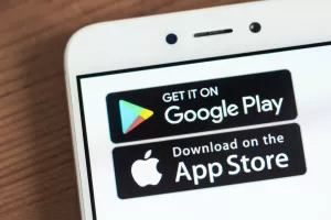 Apple i Google rade na aplikaciji za praćenje koronavirusa putem pametnih telefona