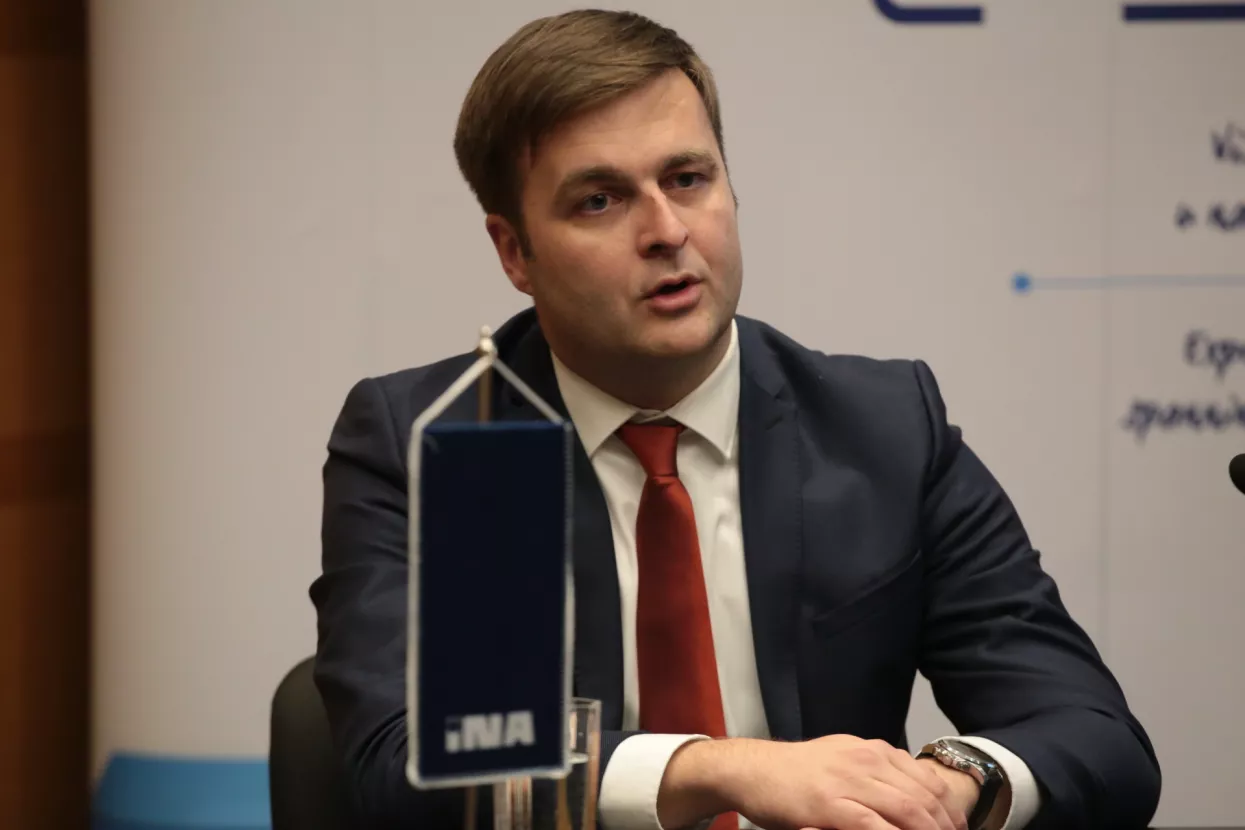 Tomislav Ćorić: Zbog pada&nbsp;cijena&nbsp;goriva Ina trpi gubitke, a Janaf&nbsp;sjajno zarađuje&nbsp;