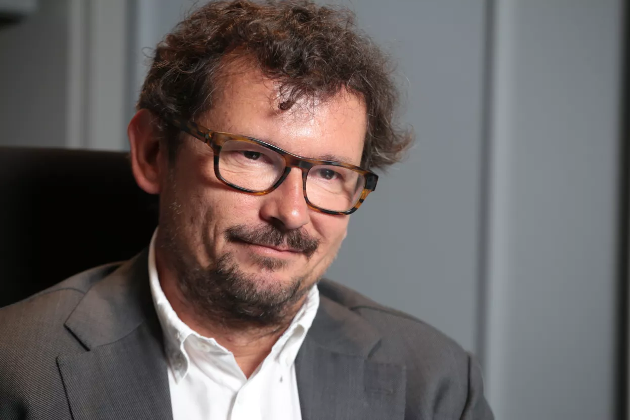 Tvrtke i karijere: Vlasničke pretumbacije u obitelji Mihalj, promjene u Zvečevu, LPT-u, Dalekovodu&hellip;