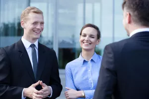 English café u Lideru: Small talk - Kako predstaviti kolege svojim suradnicima