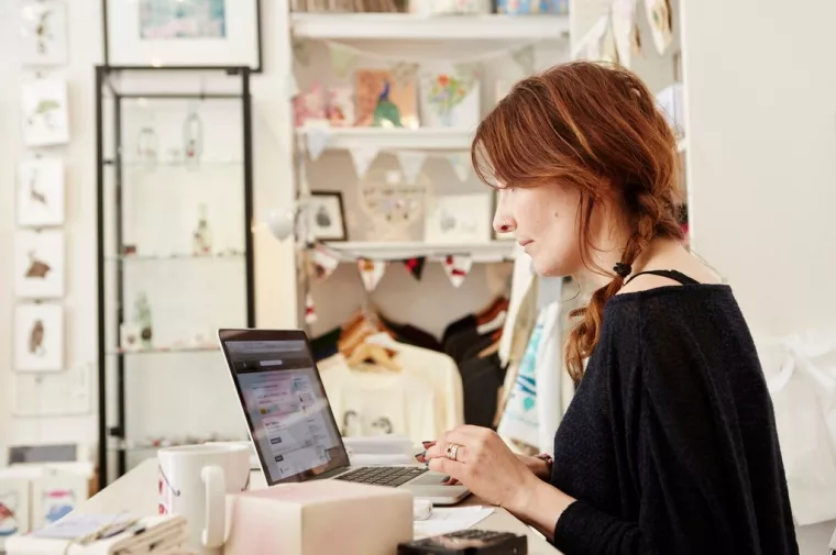 Istraživanje pokazalo: 9 od 10 nas plaća beskontaktno i sve više koristimo mobilno plaćanje