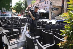 Popuštanje mjera: Ugostitelji mogu raditi i nakon 23 sata, u vrtićima više djece