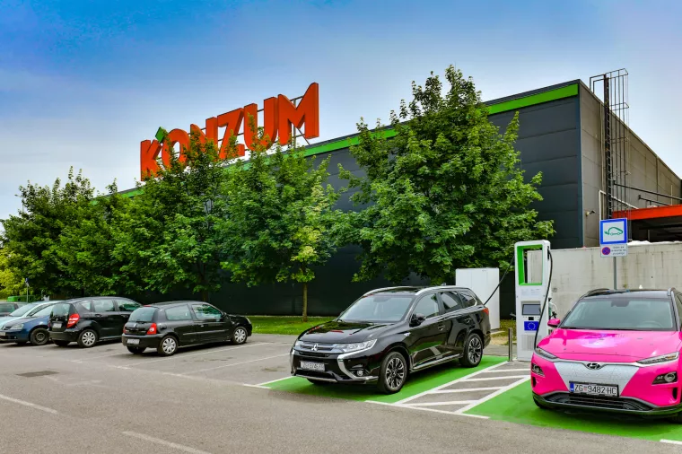 Otvorena prva ultrabrza e-punionica Konzuma i Hrvatskog Telekoma