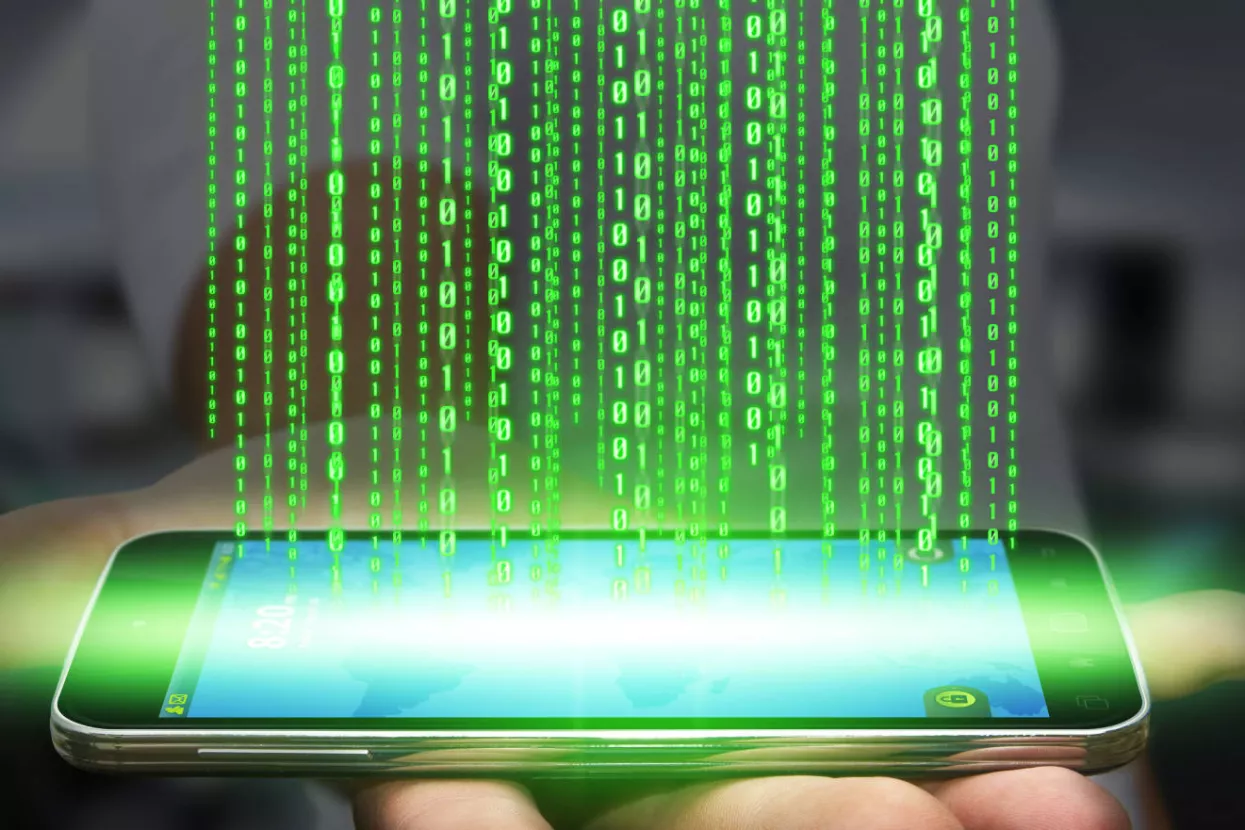 Aplikacije za praćenje kao što su &#39;StealthGenie&#39; i &#39;Spymaster Pro&#39; potrebno je instalirati na mobitel koji se želi pratiti. Dočepa li vam se netko mobitela, instalira takvu aplikaciju i skrije ikonicu, teško da ćete shvatiti da vas drži u šaci