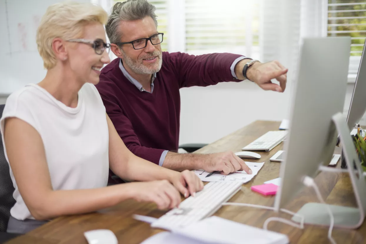 English café u Lideru: Kako započeti i završiti e-mail na engleskome jeziku