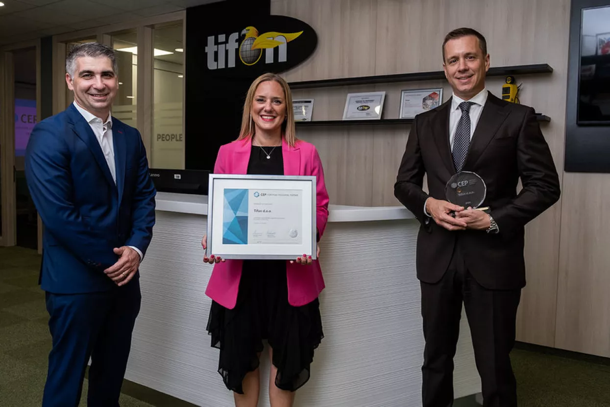 Tifon dobio priznanje za izvrsno upravljanje ljudskim resursima