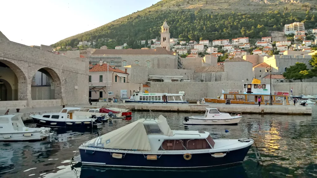 Sjeverni Jadran turistima prvi izbor, Dubrovnik se grčevito bori za svoj dio turističkog kolača