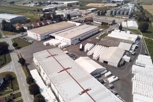 Brojimo šlepere (17): Bomark Pak dnevno pošalje 10 kamiona punih robe u izvoz