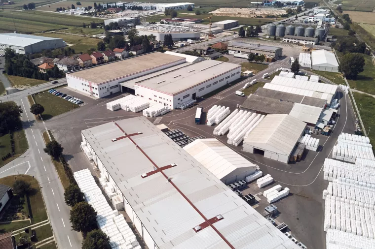 Brojimo šlepere (17): Bomark Pak dnevno pošalje 10 kamiona punih robe u izvoz