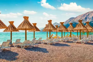 DZS: U lipnju 72 posto manje dolazaka i noćenja turista nego 2019.