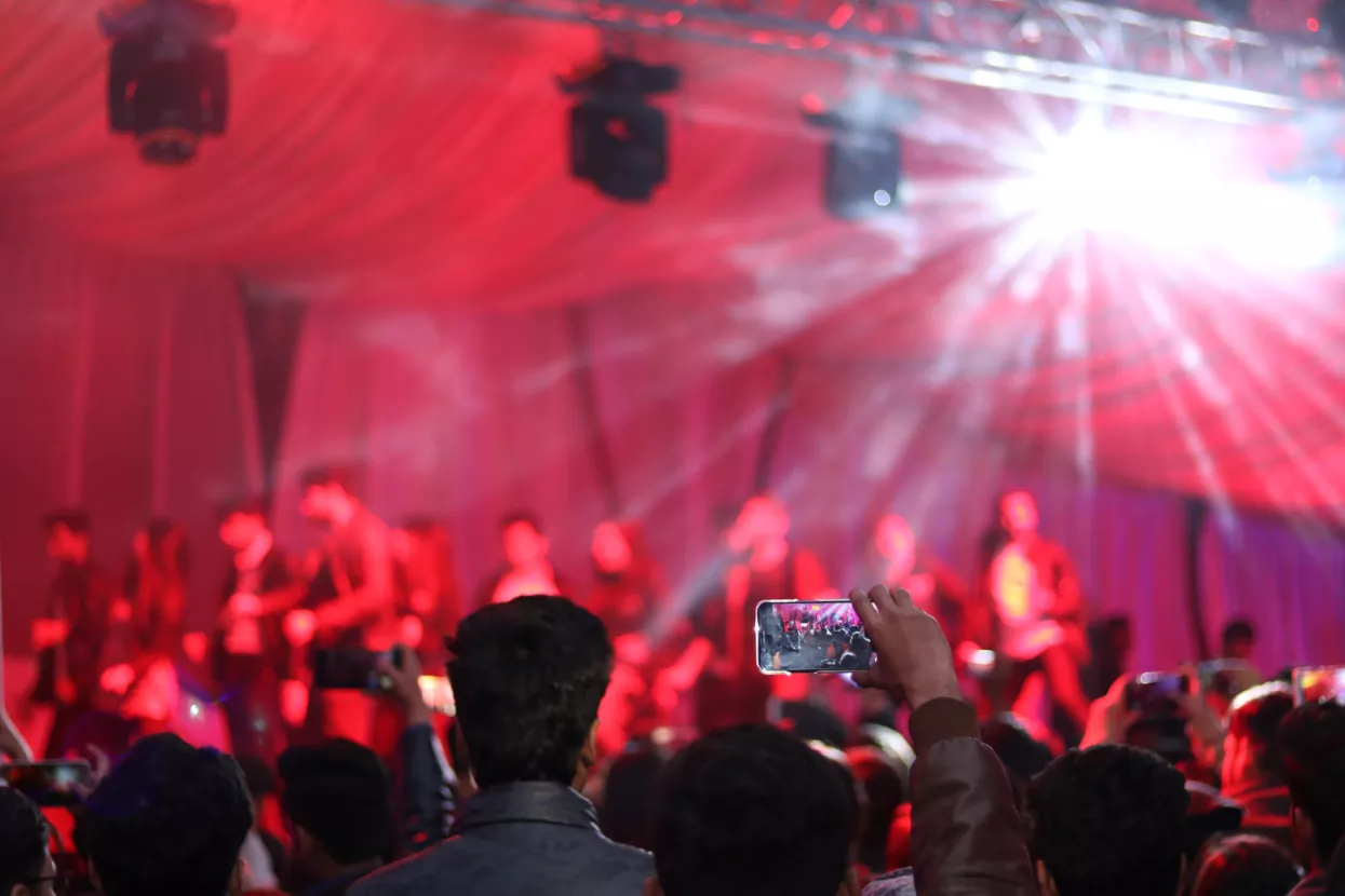 HZJZ noćnim klubovima: Rad na otvorenome, ne koristiti plesni podij za ples, obustava rada u slučaju zaraze