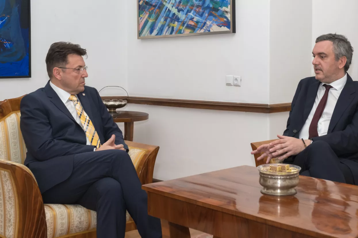 Dok se politika &#39;tuče&#39;, gospodarske komore Hrvatske i Srbije kreću u intenzivnu suradnju