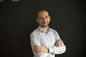 ASYNC LABS Velika ekspanzija okrunjena nagradom