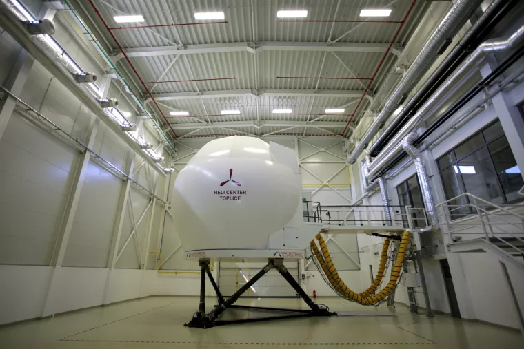 [VIDEO] Pogledajte kako je Liderova novinarka &#39;vozila helikopter&#39; iznad Crnog mora iz Zagorja