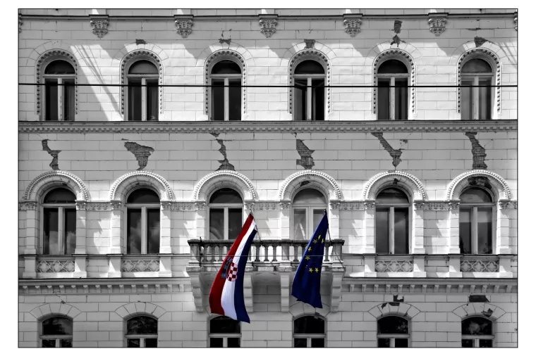 I fotografija Liderovog &#39;fotića&#39; Ratka Mavara na izložbi &#39;Biografija grada/Potres u Zagrebu 2020&#39;