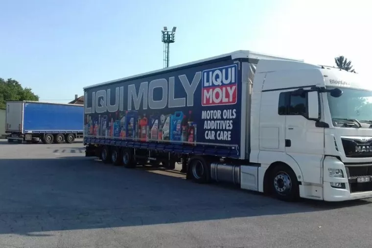 Brojimo šlepere (24): Tvrtka Salonašped mjesečno za izvoznike preveze 16 šlepera, većinom aluminija