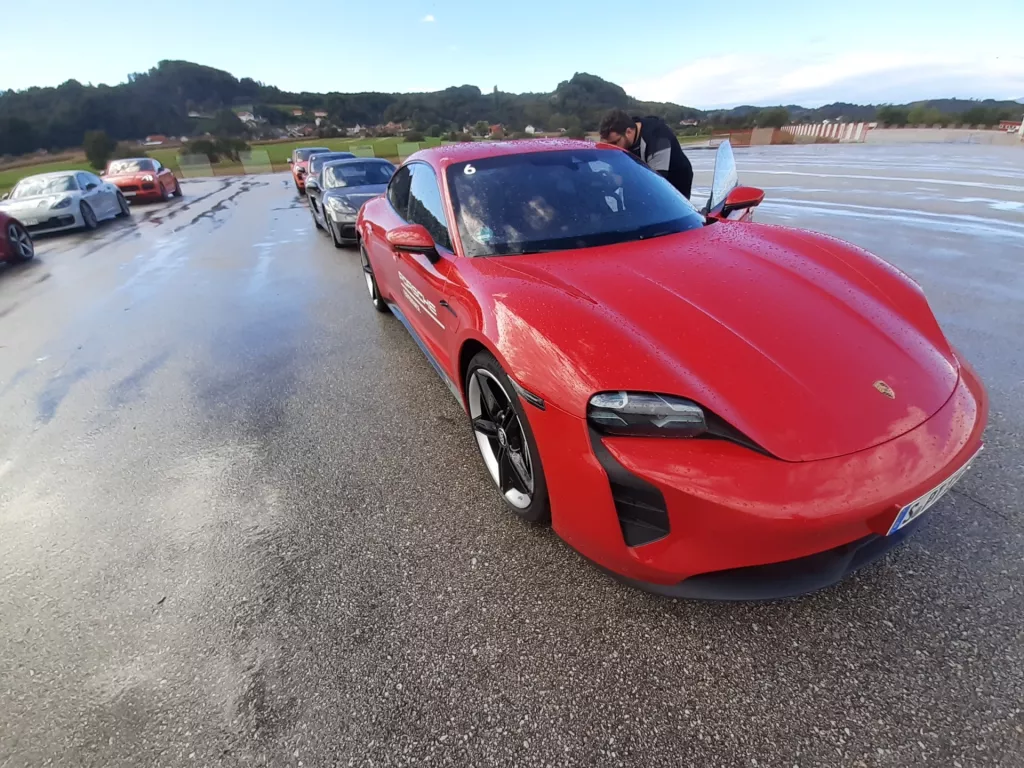 Cayman S, 911 Turbo S, Cayenne Turbo, Panamera GTS ST i električni Taycan 4S po Hrvatskom Zagorju