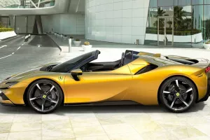 [VIDEO] Kabrioletska verzija prošlogodišnjega sportskog &#39;plug-in&#39; hibrida