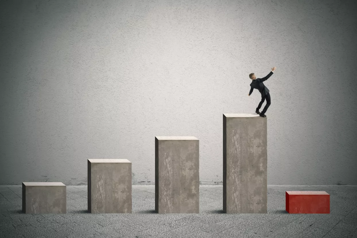 Bankama u devet mjeseci bruto dobit pala za 44 posto