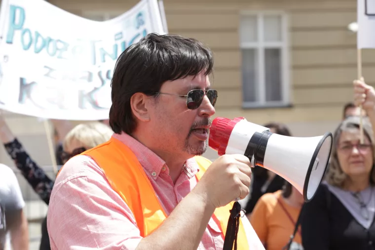 HGK: Tužit ćemo Hrvoja Bujasa zbog izjava u Nu2!
UGP: Neka tuže!