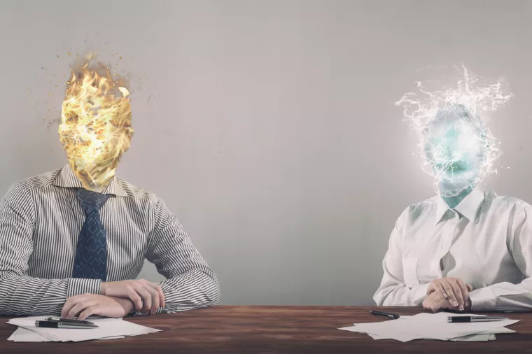 Biti stručnjak ne znači imati pravo, baš kao što ni biti svećenik ne znači čuti glas Božji