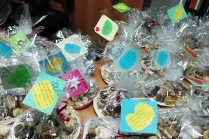 Smiješak za sve, Deloitte i GlobalLogic donirali slatke darove beskućnicima, djeci i bolesnima