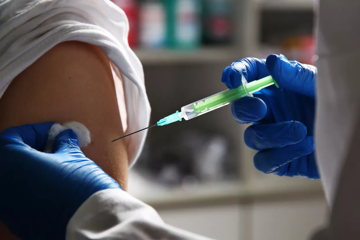 Danas u Hrvatskoj: Javno cijepljenje predsjednika Milanovića, 78. obljetnica smrti Nikole Tesle...