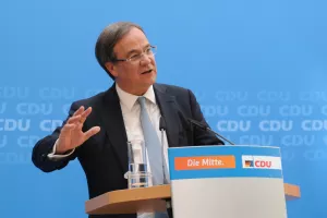 Višnja Starešina: &#39;Mutti&#39; je instalirala Lascheta u CDU da bi se vratila kao spasiteljica