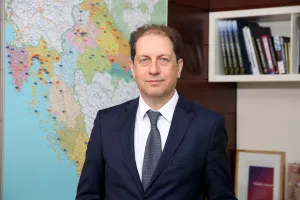 Erste banci potvrđen rejting BBB+, uz stabilne izglede