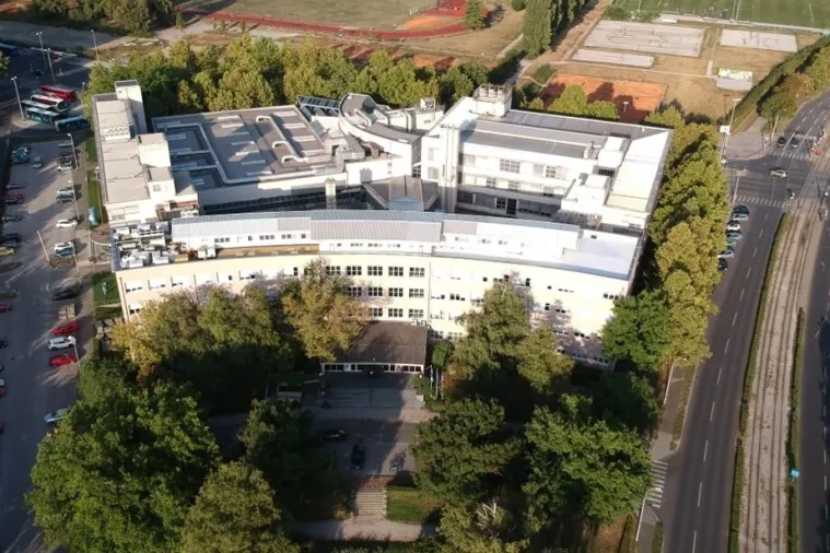 Ekonomski fakultet raspisao natječaj za poslijediplomske specijalističke studije