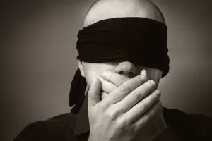 Edis Felić: Cenzuru treba suzbiti, a ne zakonski je pojačavati