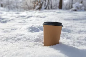 KAVA ZA VAN - Jedini razlog zbog kojeg bi ugostitelj postavio stol na vrata je da podsjeti goste da još uvijek postoji